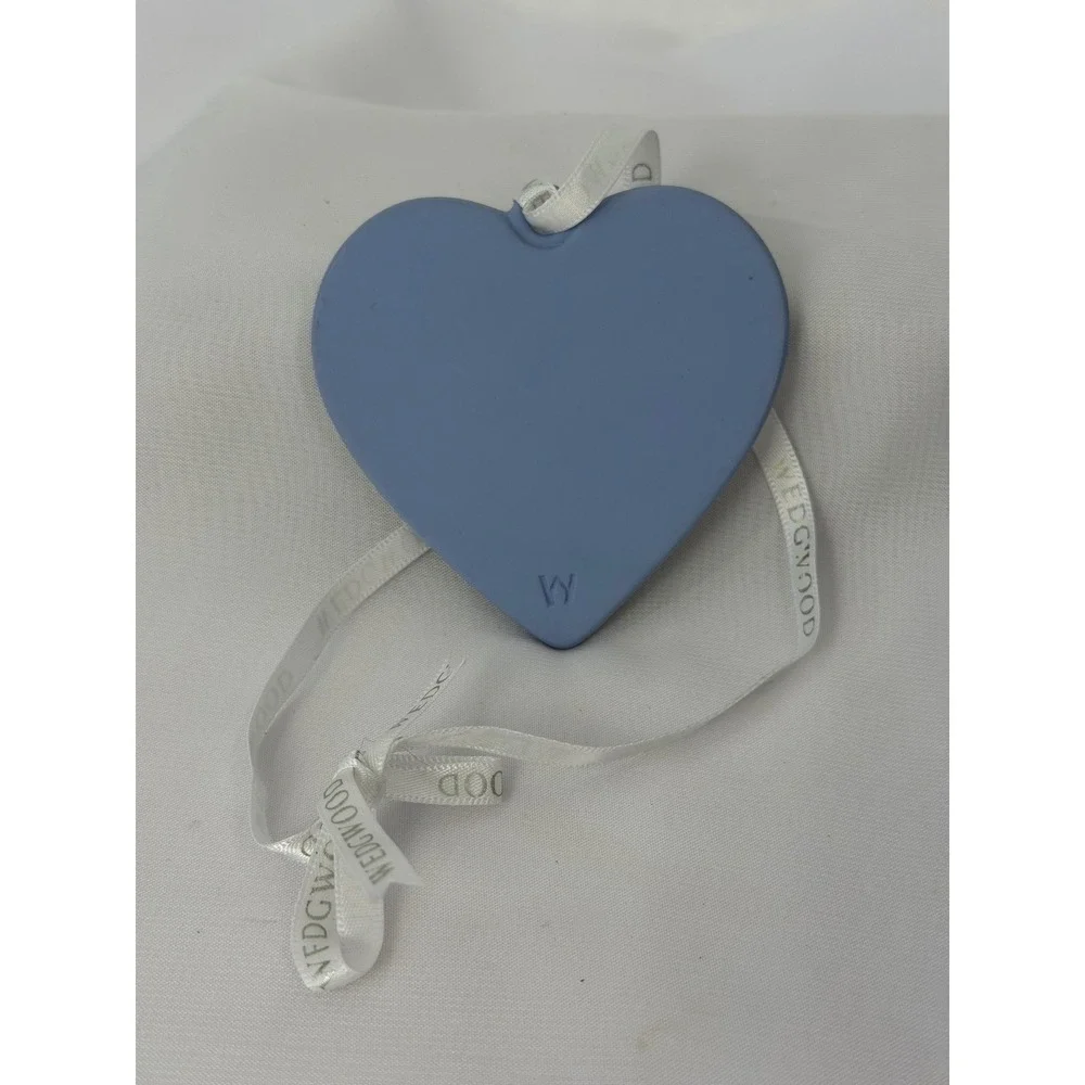 Wedgwood Jasperware Blue and White Heart Ornament Gingerbread Star Bas-Relief